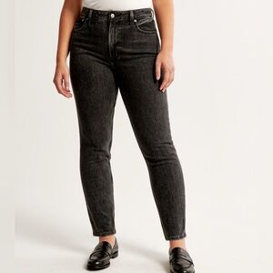 Abercrombie The Mom Curve Love High Rise Jeans